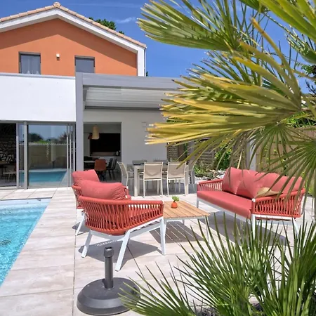 Holiday home Family House With Private Pool